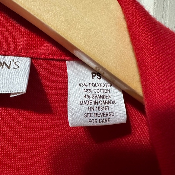 Drapes & Damons Womens Red Vest with gold Studs Size P S - Picture 11 of 11